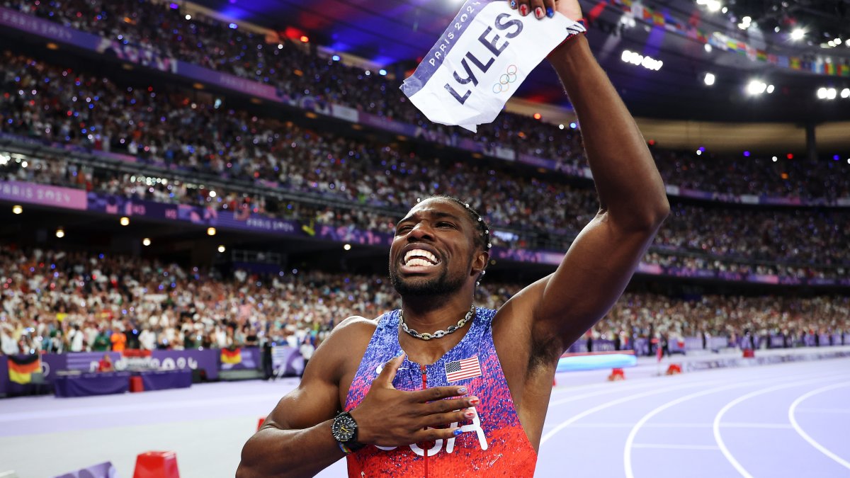 Live updates Noah Lyles wins gold in 100m by fraction of a second