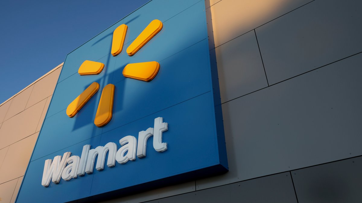 Walmart recalls Great Value apple juice due to elevated arsenic levels