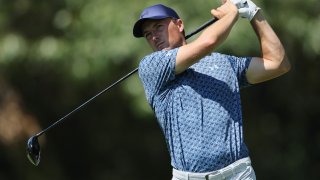 MEMPHIS, TENNESSEE – AUGUST 16: Jordan Spieth of the United States plays his shot from the seventh tee during the second round of the FedEx St. Jude Championship at TPC Southwind on August 16, 2024 in Memphis, Tennessee. (Photo by Andy Lyons/Getty Images)