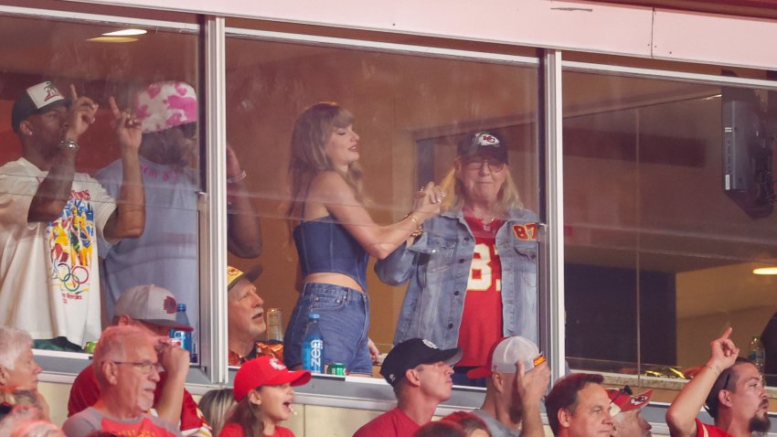 Taylor Swift reacts with Donna Kelce as the Kansas City Chiefs