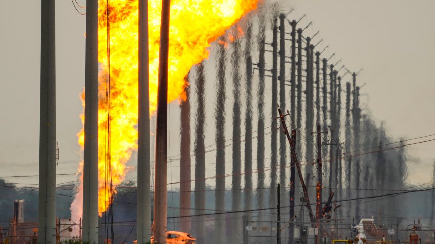 LA PORTE, TEXAS – SEPTEMBER 16: A pipeline carrying liquified natural gas burns near Spencer Highway and Summerton on Monday, Sept. 16, 2024, in La Porte, Texas. (Brett Coomer/Houston Chronicle via Getty Images)