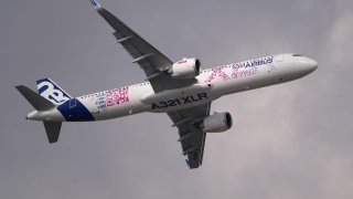 An Airbus A321XLR Neo passenger aircraft performs a flying display at the Paris Air Show in Le Bourget, Paris, France, on Monday, June 19, 2023. 