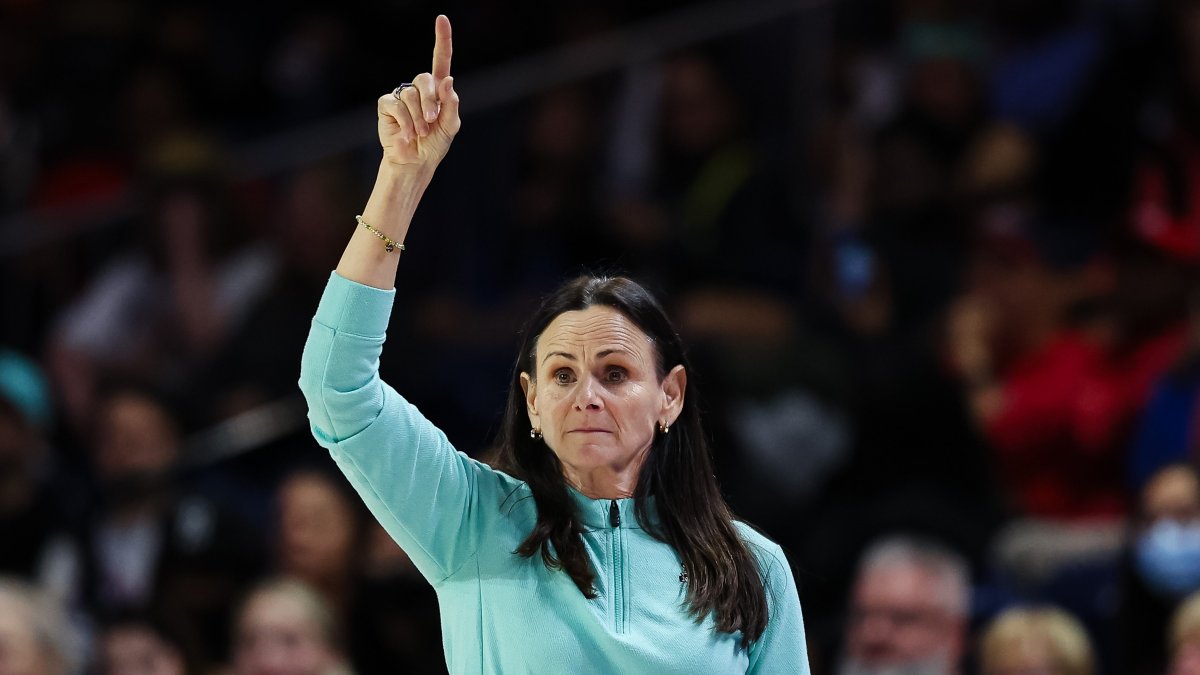 Who is the New York Liberty head coach? Meet Sandy Brondello NBC 5