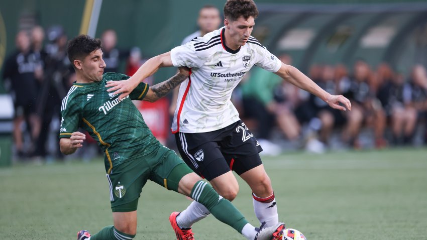 PORTLAND, OREGON – OCTOBER 06: Logan Farrington #23 of FC Dallas and Claudio Bravo #5 of Portland Timbers fight for possession during the second half at Providence Park on October 06, 2024 in Portland, Oregon. (Photo by Amanda Loman/Getty Images)