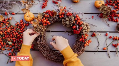 How to make a fall wreath