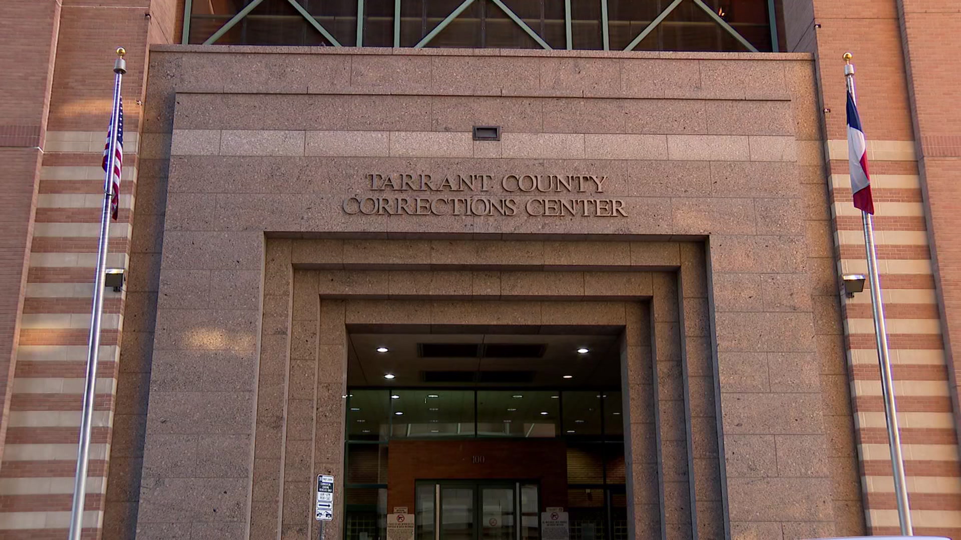 Man accused of scamming inmates while posing as attorney arrested in Tarrant County