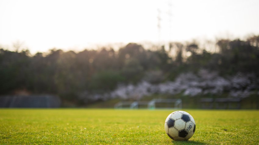 Peruvian amateur soccer player killed by lightning strike during match