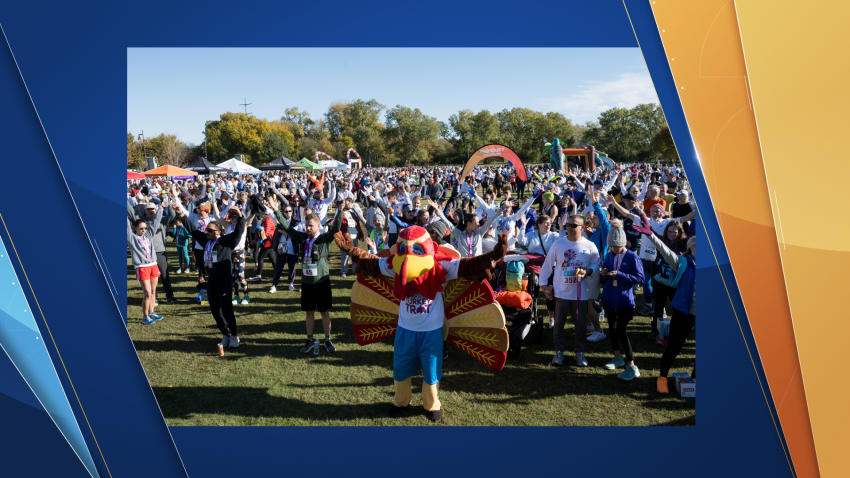 large crowd shot at the Fort Worth YMCA Turkey Trot