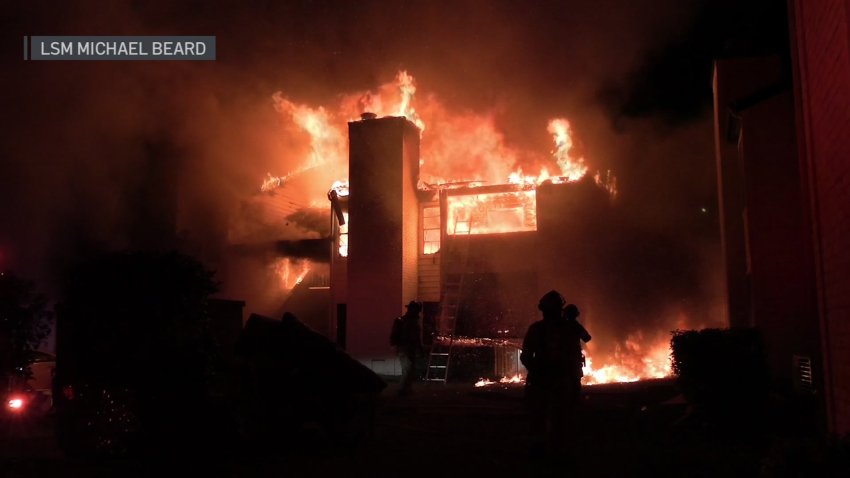 Apartment fire in Fort Worth