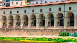 The Vasari Corridor. River Arno. Unesco World Heritage site. Firenze. Tuscany. Italy