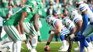 PHILADELPHIA, PA – DECEMBER 29: Dallas Cowboys guard Cooper Beebe (56) prepares to snap the ball during the game between the Philadelphia Eagles and the Dallas Cowboys on December 29, 2024 at Lincoln Financial Field in Philadelphia, PA.(Photo by Andy Lewis/Icon Sportswire via Getty Images)