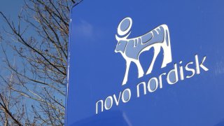 cagrilintide semaglutide combination cagrisema phase 3 results 2024 2025 Novo's disappoint analysts, sending stock tumbling - MM+M Novo Nordisk defends disappointing next-gen