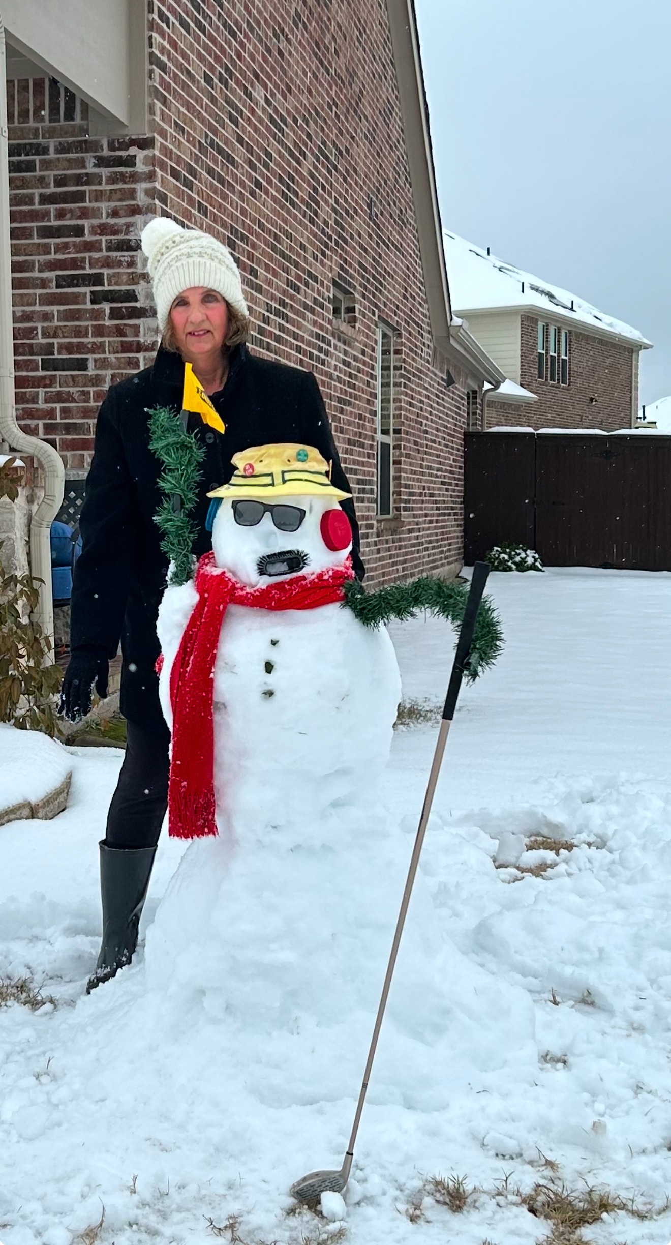 Snowman golfing in Isabella Village in Savannah, TX.