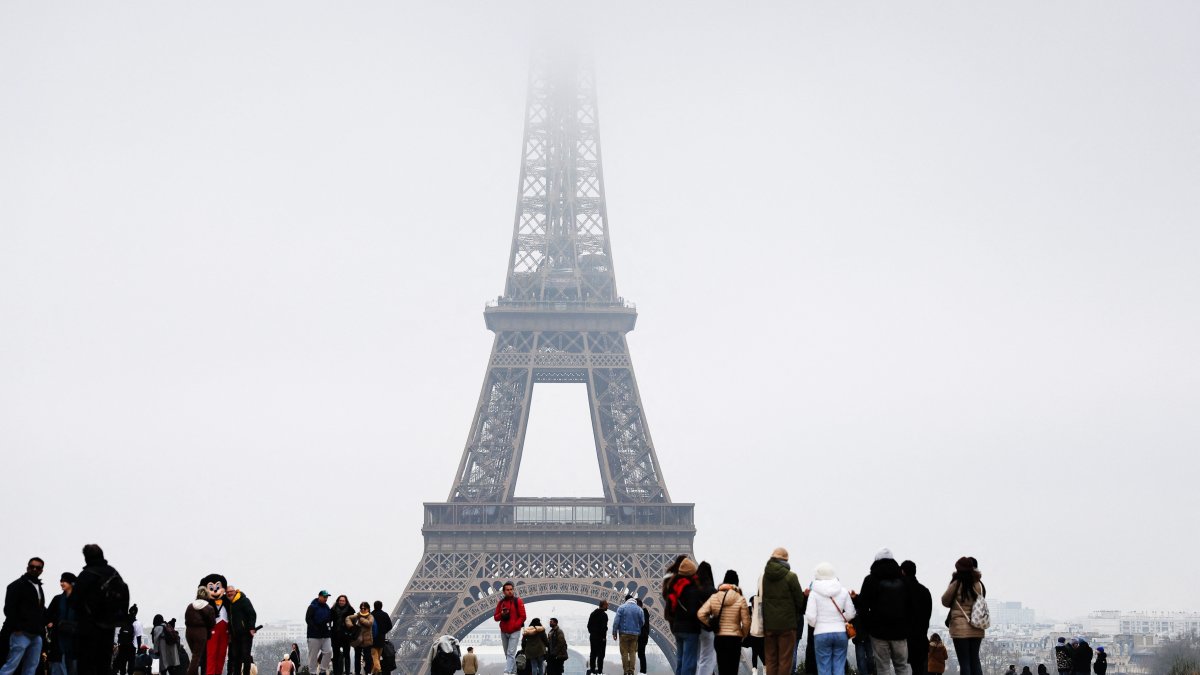 American woman in custody after newborn thrown from Paris hotel window ...