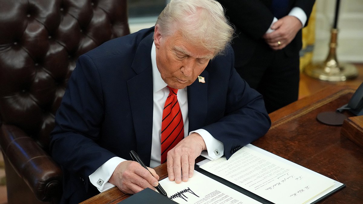 Trump signs order imposing 25% steel and aluminum tariffs – NBC 5 ...