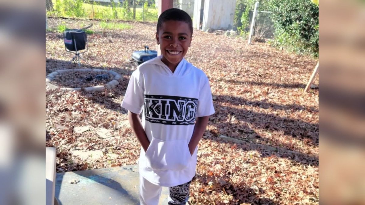 Dallas teen in critical condition after hit-and-run crash – NBC 5 ...