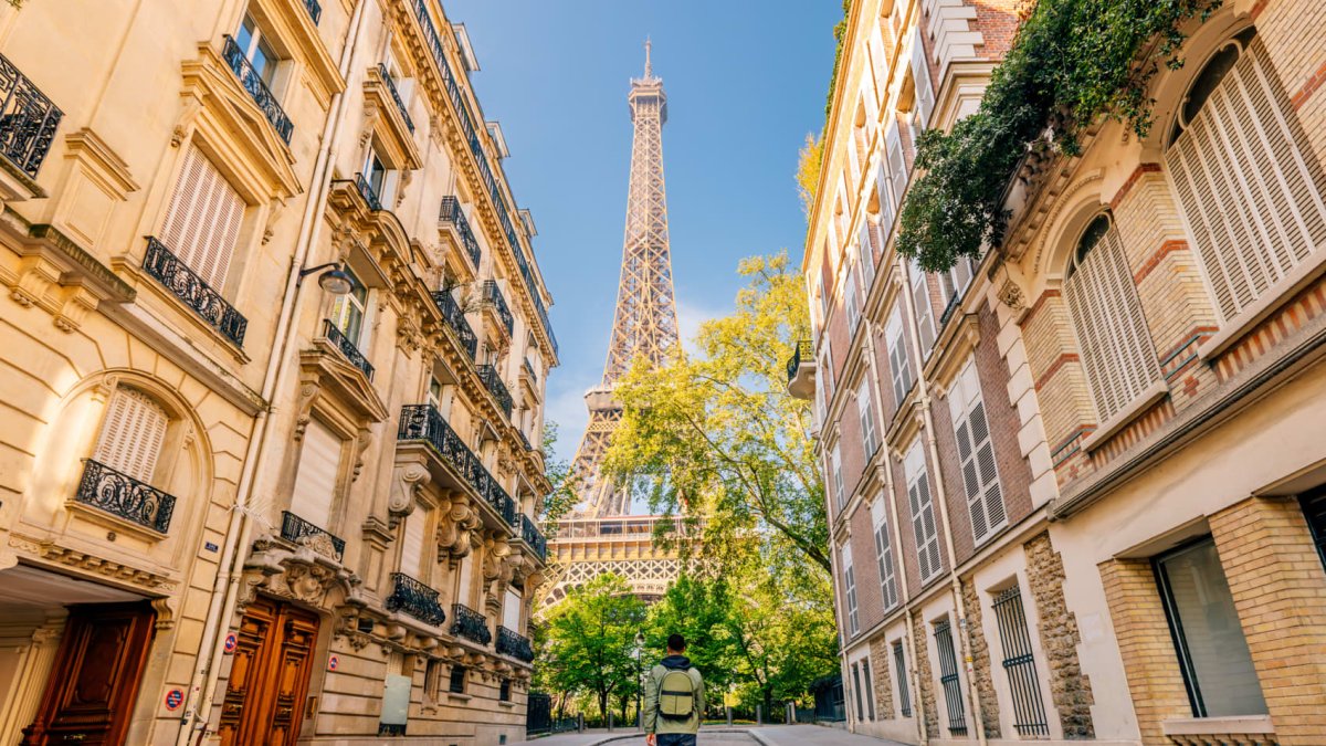 39-year-old American who pays $0 on rent in Paris is 'always out exploring': Here's how much he spends per month – NBC 5 Dallas-Fort Worth