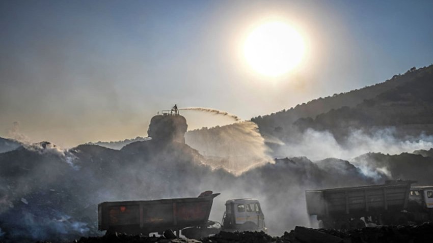 Even as the world shuns Russian goods, India is setting its sights on Russian coal. India’s coal imports from Russia jumped in March 2022 to highs not seen in more than two years, according to commodity intelligence firm Kpler.