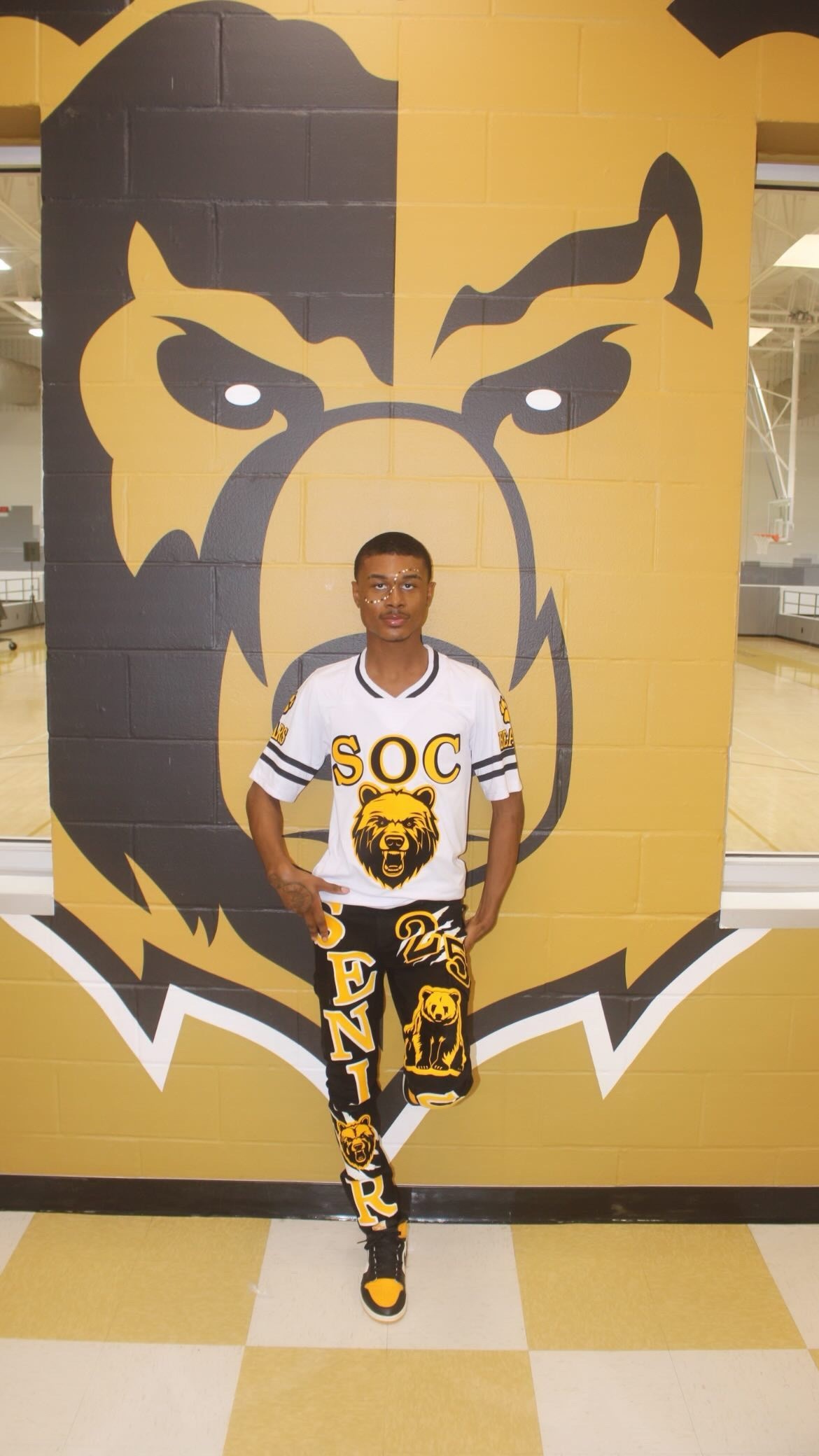 Rodney Lee 2025 South Oak Cliff High School graduate. He has more than a dozen college acceptances but hasn’t decided on which college just yet.
