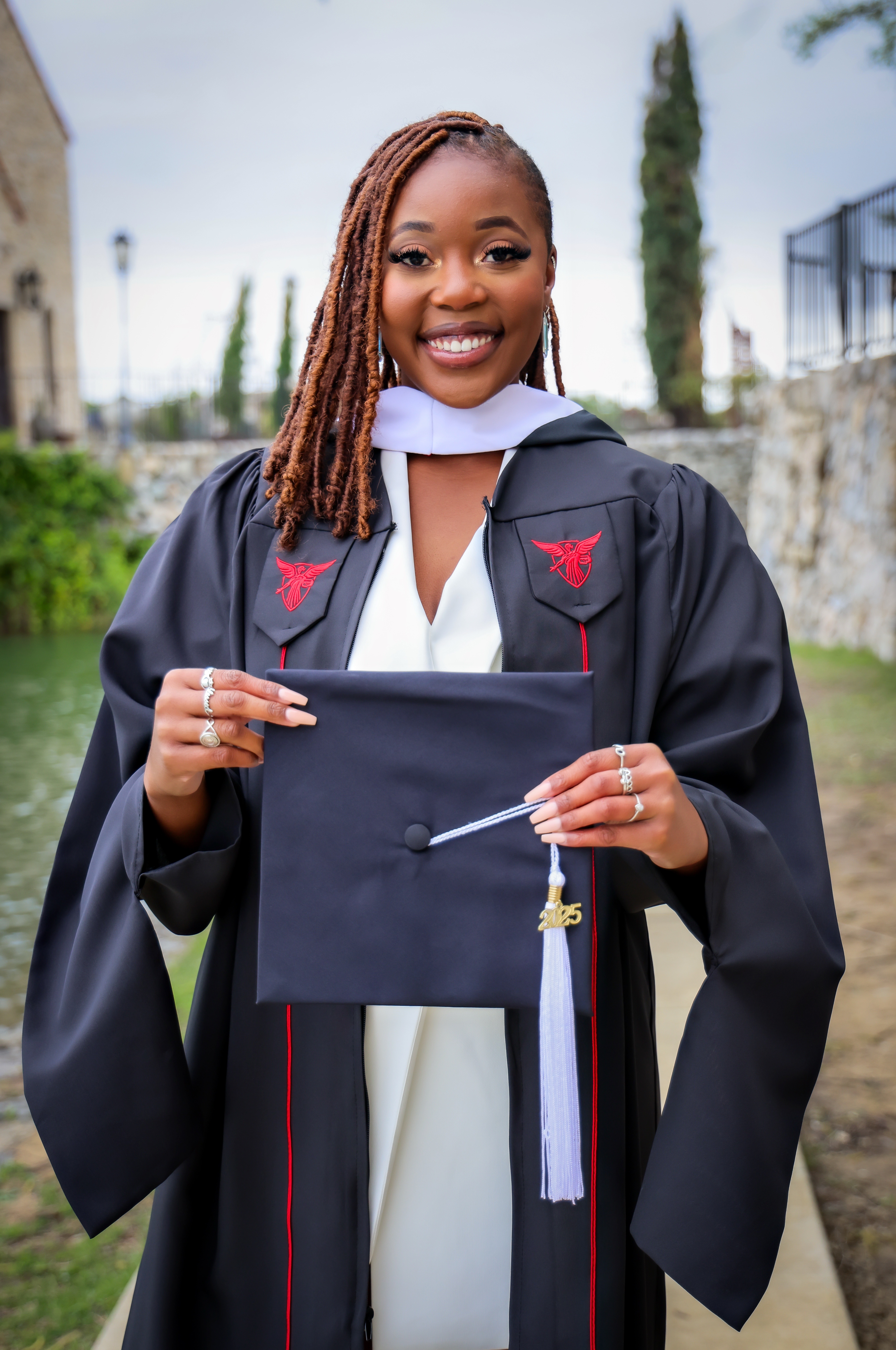 Meet Alexis Howard! 🎓 Alexis is graduating with her Master’s degree in Applied Behavior Analysis from Ball State University May 3, and is on the path to becoming a Board Certified Behavior Analyst (BCBA). She earned her Bachelor’s degree in Psychology from Tarleton State University in 2022. Alexis is passionate about making a difference in the lives of others and is excited to continue her journey in the field of behavioral health. We’re so proud of her hard work and dedication!