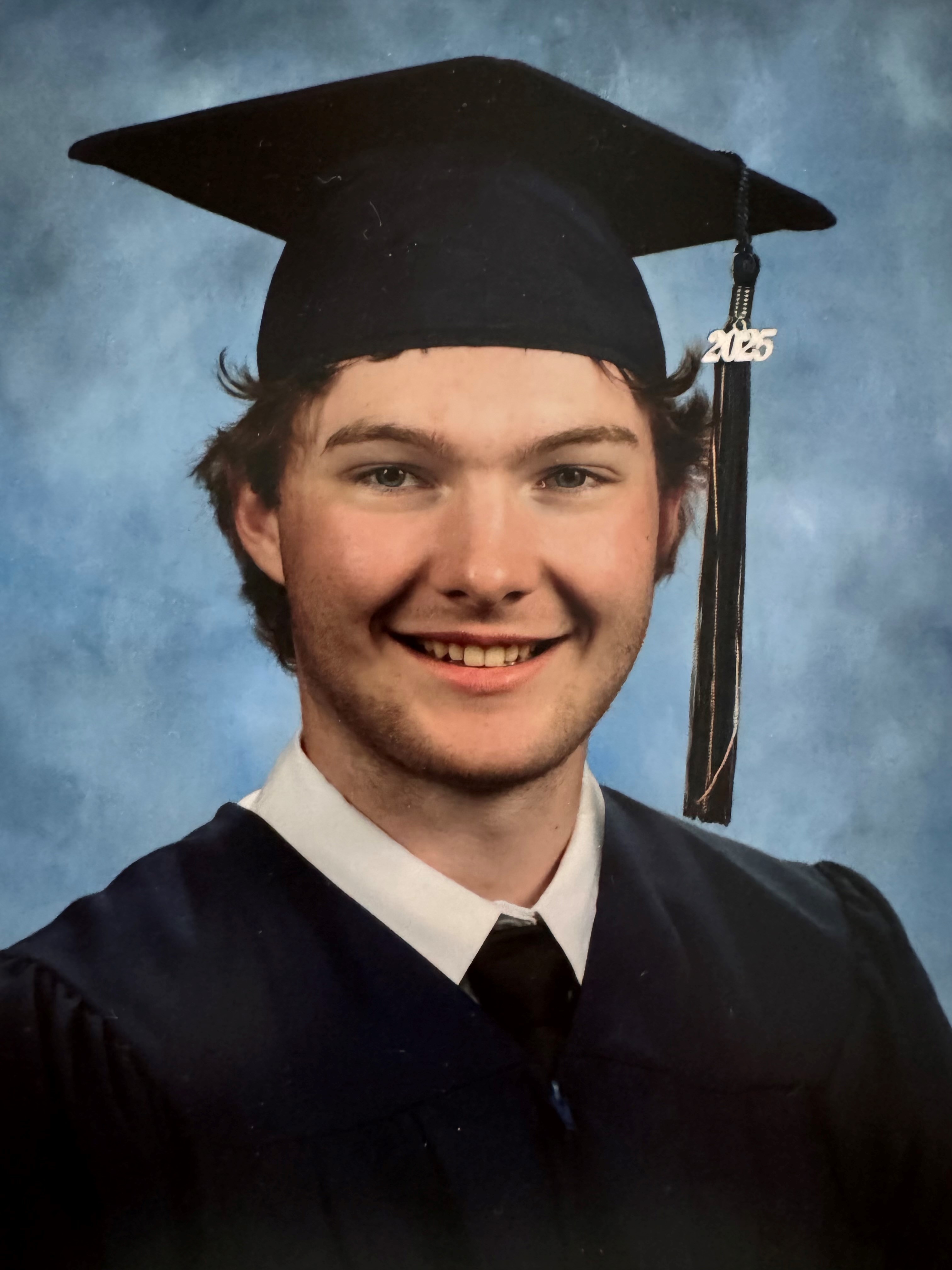 Here is information on my 2025 high school graduate for consideration on “Brag about your Grad” feature:
Evan Mallinson
  *<br />
Senior at Jesuit College Preparatory School of Dallas<br />
  *<br />
He is a competitive rower, having rowed for Jesuit Rangers and now competes for local club team, White Rock Rowing.<br />
  *<br />
He is a D1 mens rowing recruit for Saint Joseph’s University in Philadelphia, PA.<br />
  *<br />
He plans to study finance and business analytics.<br />
  *<br />
Throughout high school, Evan has given back to the community including founding the first teen board benefitting Crossroads Community Services, whose mission is to combat food insecurity in our local community.