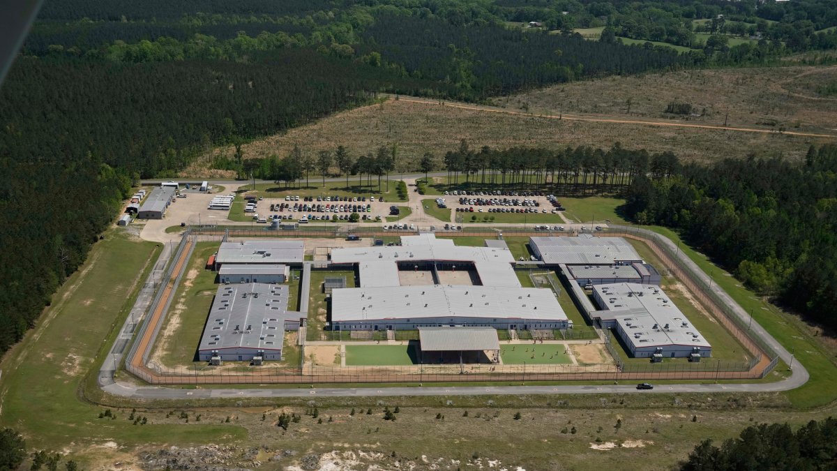 Trump administration seeks expansion of immigration detention system ...