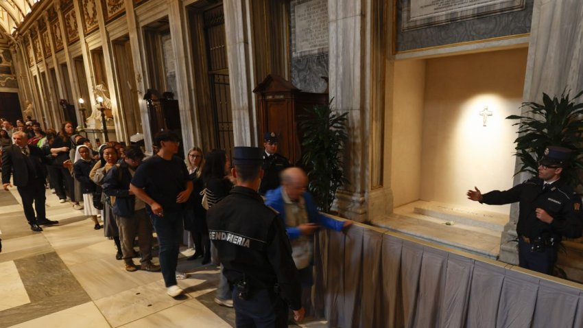 ROME, ITALY, APRIL 27:
Faithful queue to pay their respects at the tomb of Pope Francis in St. Mary Major’s Basilica in Rome, Italy, on April 27, 2025. Pope Francis, who died on April 21, was buried on April 26 in St. Mary Major Basilica, one of the main Papal Basilicas of Rome, which he used to visit often, in accordance with the wishes expressed in his will dated June 29, 2022, following the funeral service held in St. Peter’s Square at the Vatican. (Photo by Riccardo De Luca/Anadolu via Getty Images)