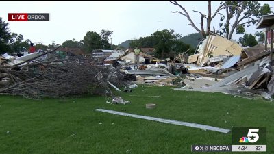 North Texas family survives EF-1 tornado after Sunday night storms