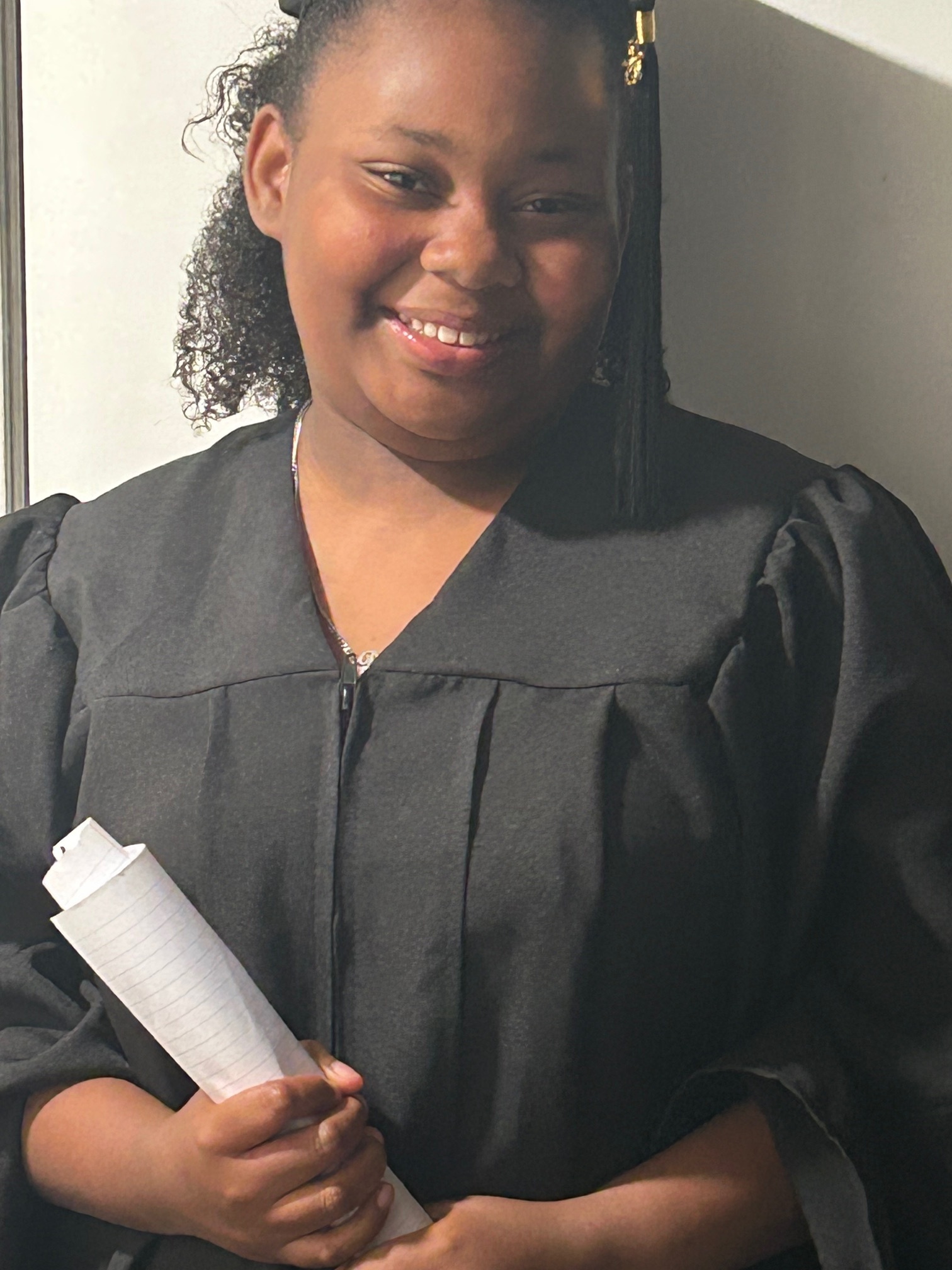 My daughter is graduating to the fifth grade and she wants to be a doctor and she grows up name is Deshae Powell graduating from Alexander elementary in DENTON Texas.