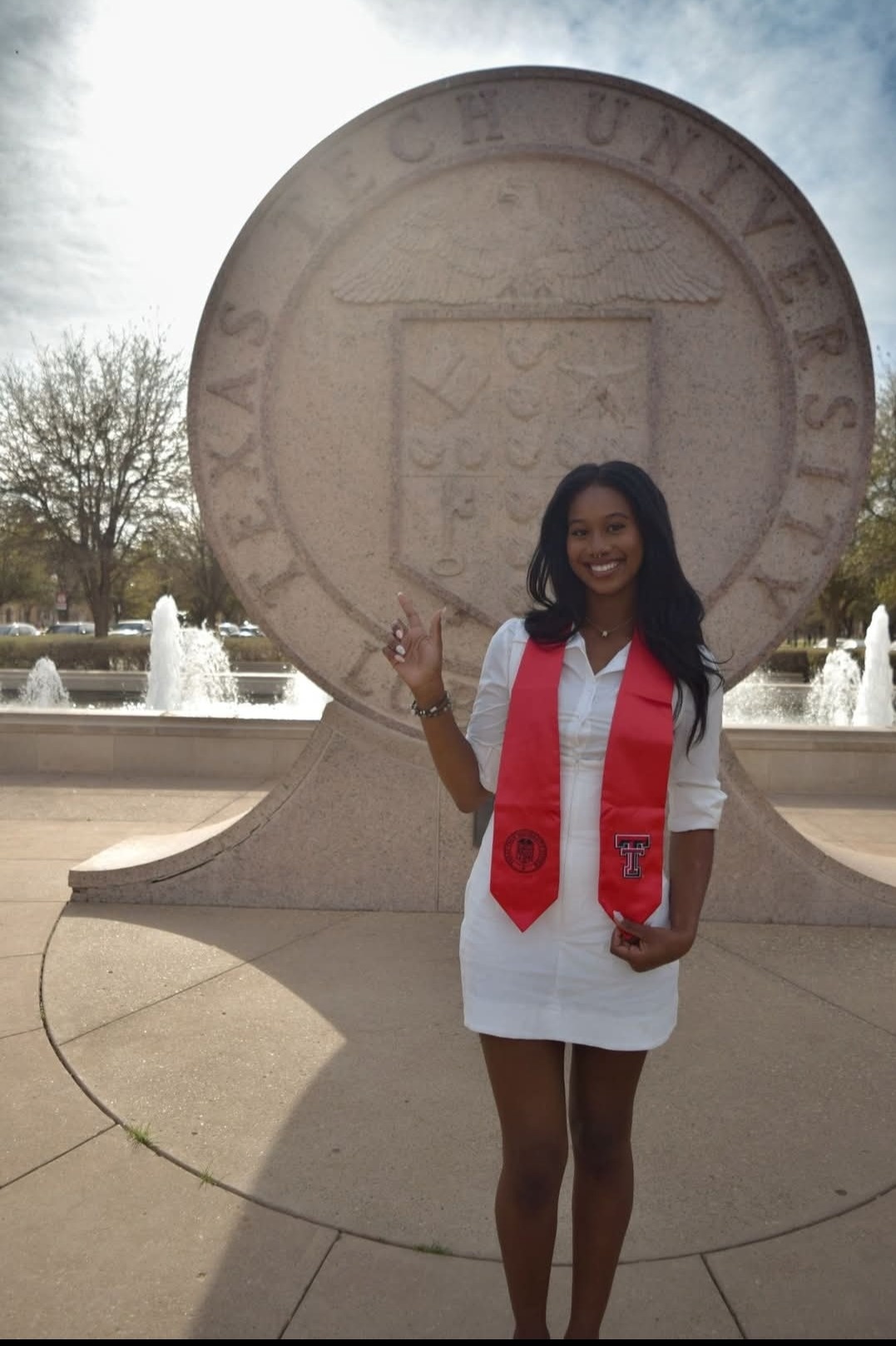Mikayla Guillory will graduate from Texas Tech in a couple of weeks. Mikayla studied  Veterinary Medicine at Tech, congratulations Aunt Gale.