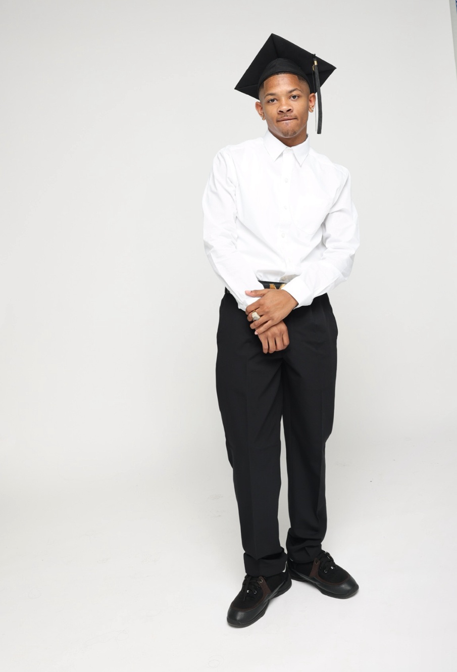 This is Montrell McGilveary, he is graduating from Eastern Hills High school with a 4.0 GPA Top 10% in his class, A honor roll student. He will be attending University of Houston in the fall majoring in business and engineering with a full ride Academics scholarship. Class OF 2025 BRAGGING ON MY GRAD