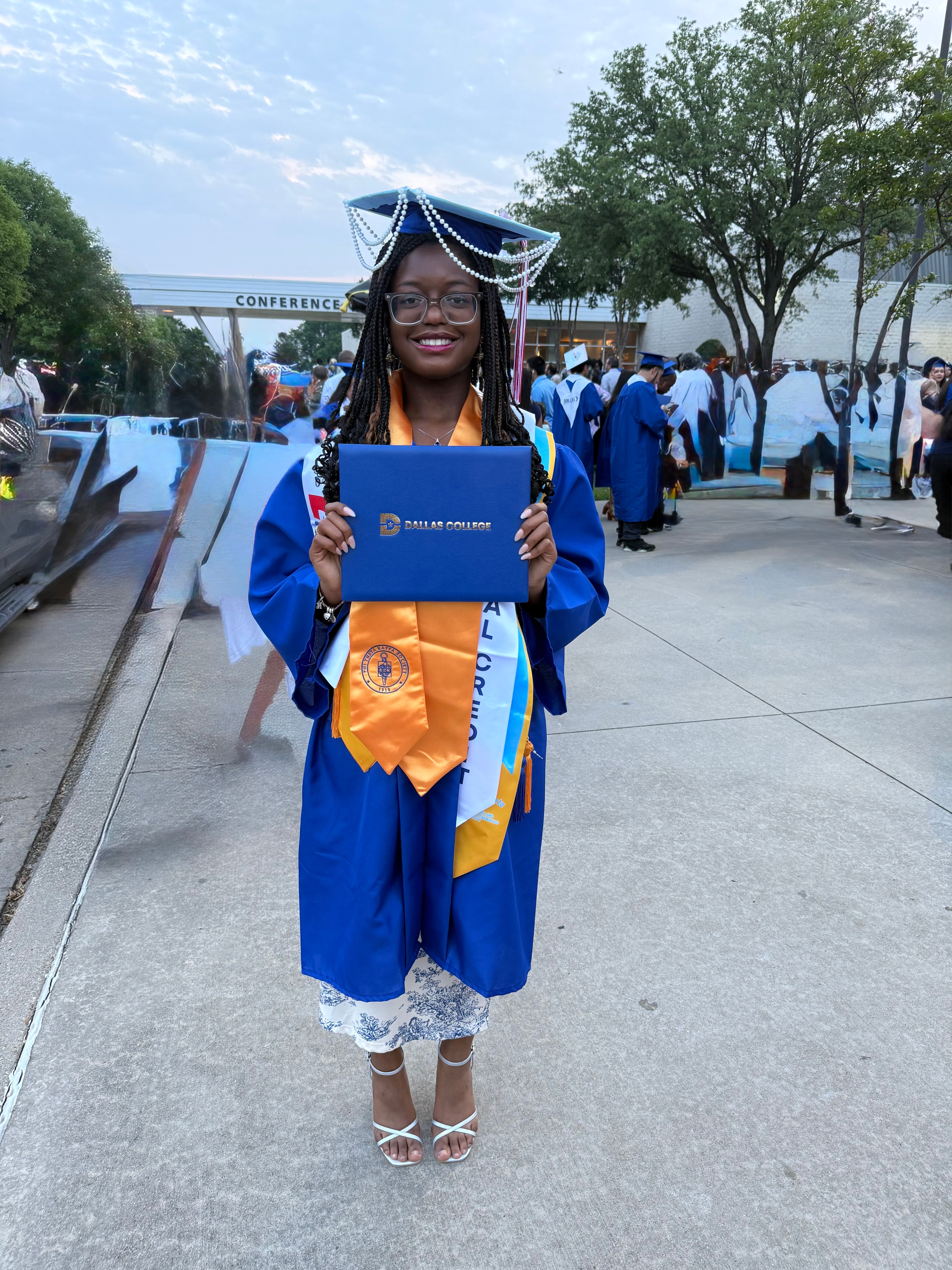 Carrington Lewis is a graduate from Cedar Valley College os of 5/15/25, earning her an Associate in School of Creative Arts, Entertainment and Design.<br />
 Carrington attended Cedar Hill Collegiate High School under (ECHS) the dual credit program.   In addition, she a member of Phi Theta Kappa International Honor Society.<br />
She will be attending UT Arlington.