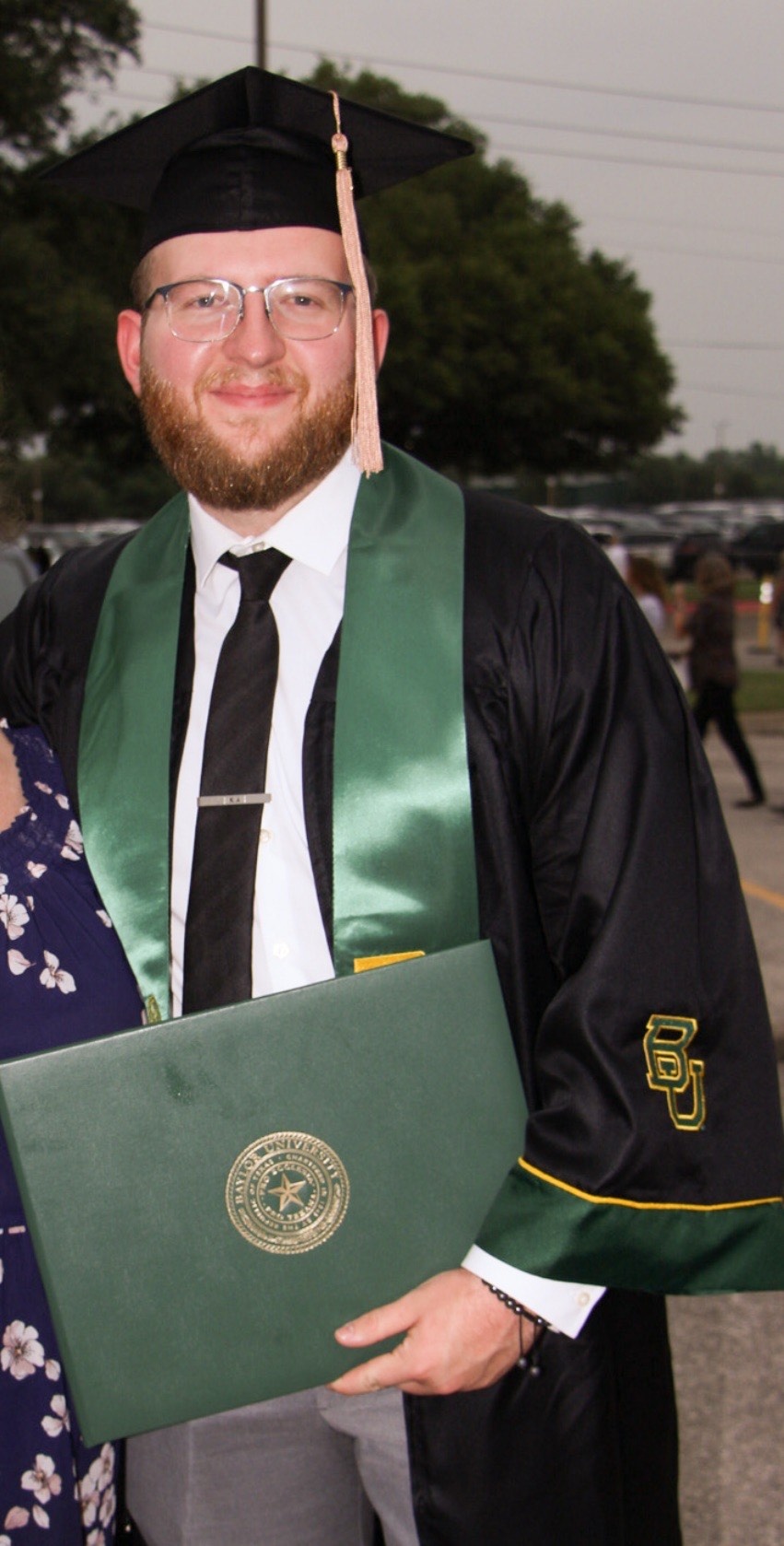 We are so proud of our nephew<br />
Colin McClaren who graduated from Baylor University and already got a job<br />
at Charles Schwab in N Texas!
Erik Turner