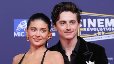 Kylie Jenner & Timothee Chalamet show PDA during red carpet debut