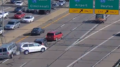WATCH: Ohio driver causes multi-car accident after missing exit