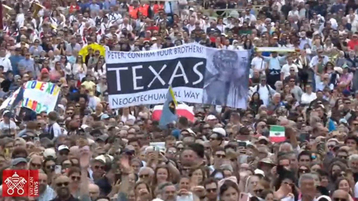 Pope Leo recognized visitors from Dallas during Sunday prayer