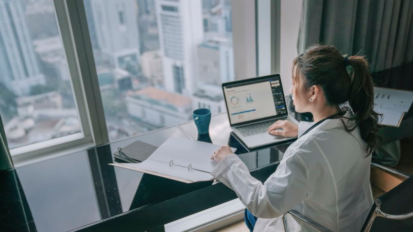 [CNBC] 5 ‘new-collar’ jobs that pay over $100,000 and don’t require a bachelor’s degree