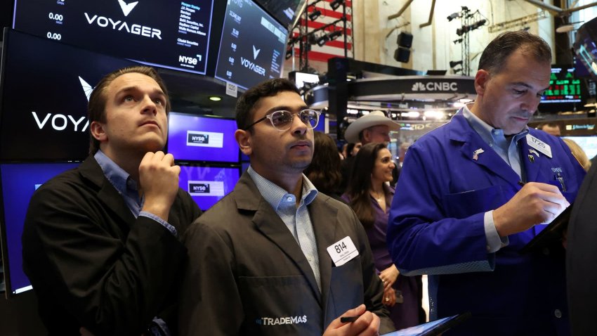Traders wait for Voyager Technologies to begin trading during the company’s IPO at the New York Stock Exchange (NYSE) in New York City, U.S., June 11, 2025.