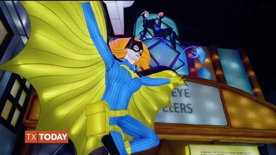 DC legends come to life at Gaylord Texan