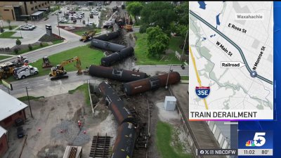Train derailment causes travel issues in downtown Waxahachie