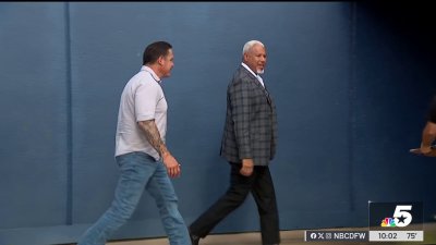 New Dallas police chief discusses upcoming demonstrations with Latino community leaders