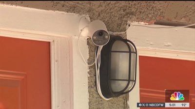 Dallas family shaken after officers bang on door with no warrant