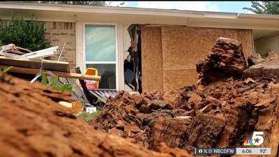 Family escapes injury after car smashes into Fort Worth home