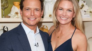 Kelley Wolf posts video of her being detained by police days after announcing Scott Wolf divorce