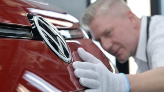 Germany's auto giants rally as U.S.-Japan trade deal raises hopes of a tariff breakthrough