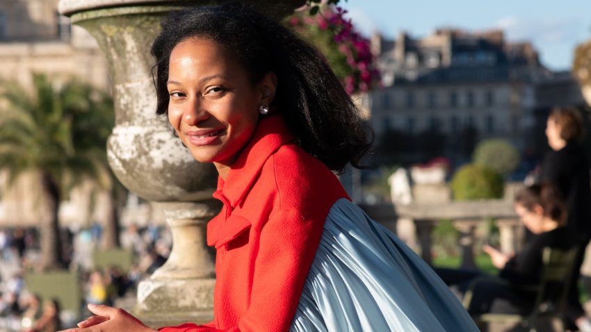 In 2020, Adriel Sanders left her life in the U.S. behind and moved to Paris, France.
