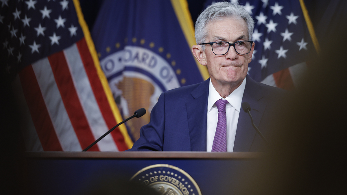 Jerome Powell to attend Supreme Court arguments in case on Trump's power to fire Fed Gov. Lisa Cook