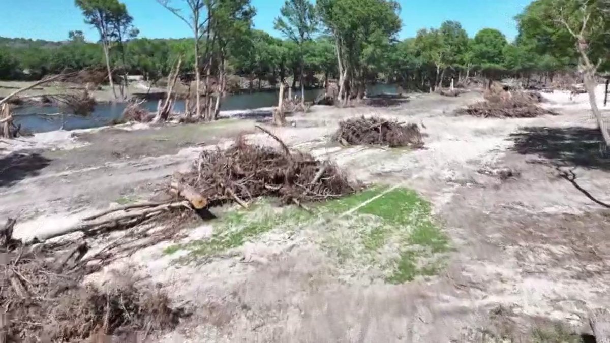 Help pours into Central Texas as cleanup continues from devastating flood
