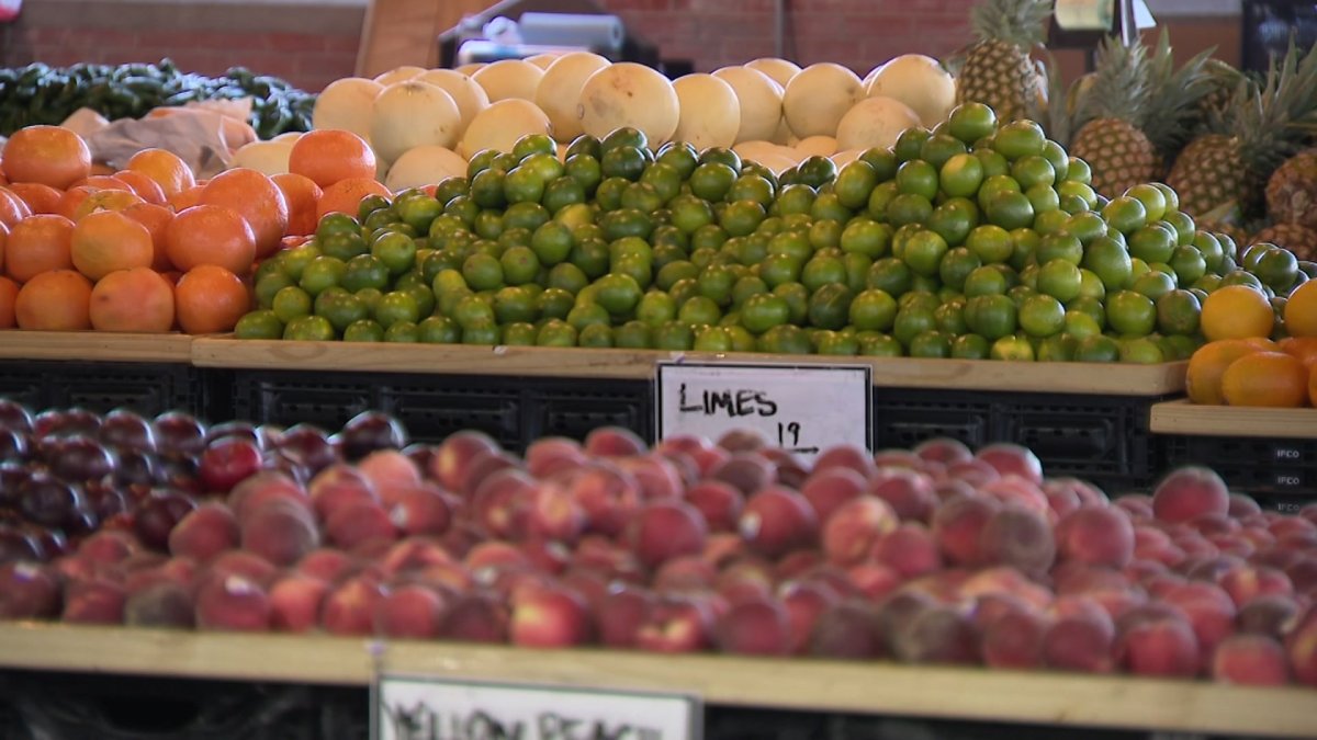 Dallas market aims to keep produce prices low amid tariffs, inflation