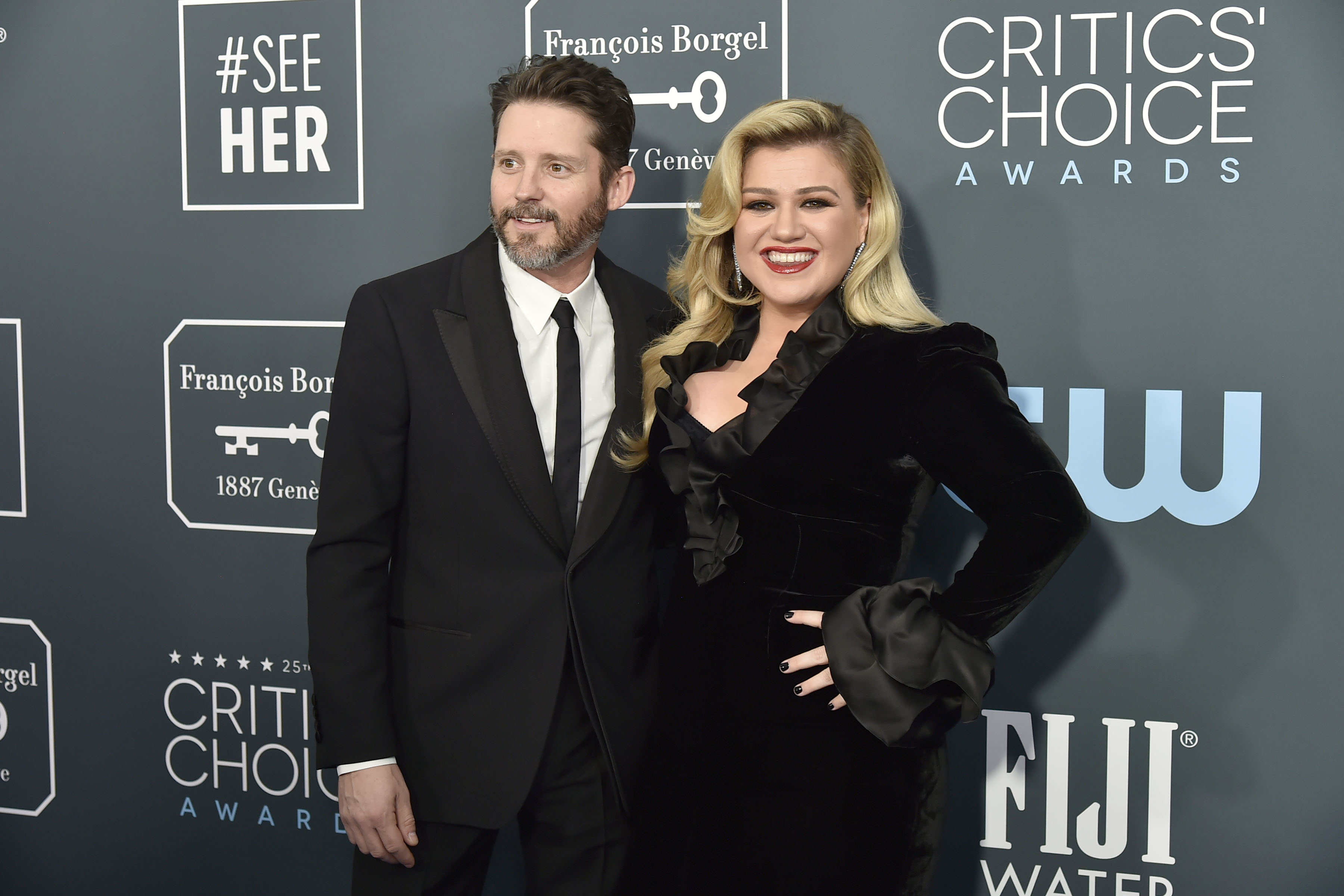 Kelly Clarkson says her ex-husband has been ill, postpones August concerts in Las Vegas